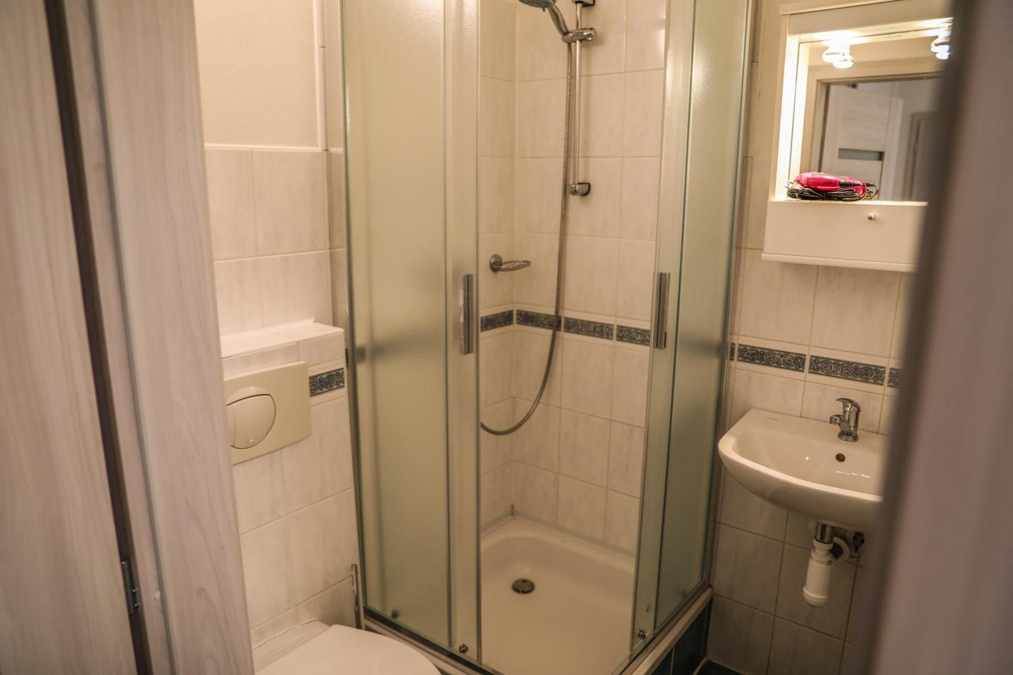 Apartment Irma Karlovy Vary Luaran gambar